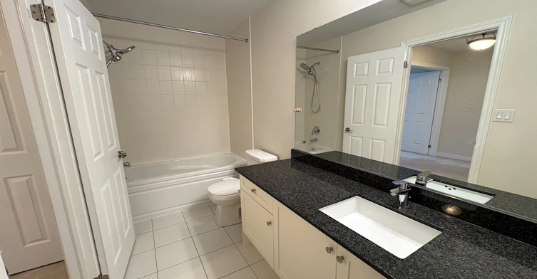 2466 Village Common, Oakville, ON, L6M 0S2 - 32