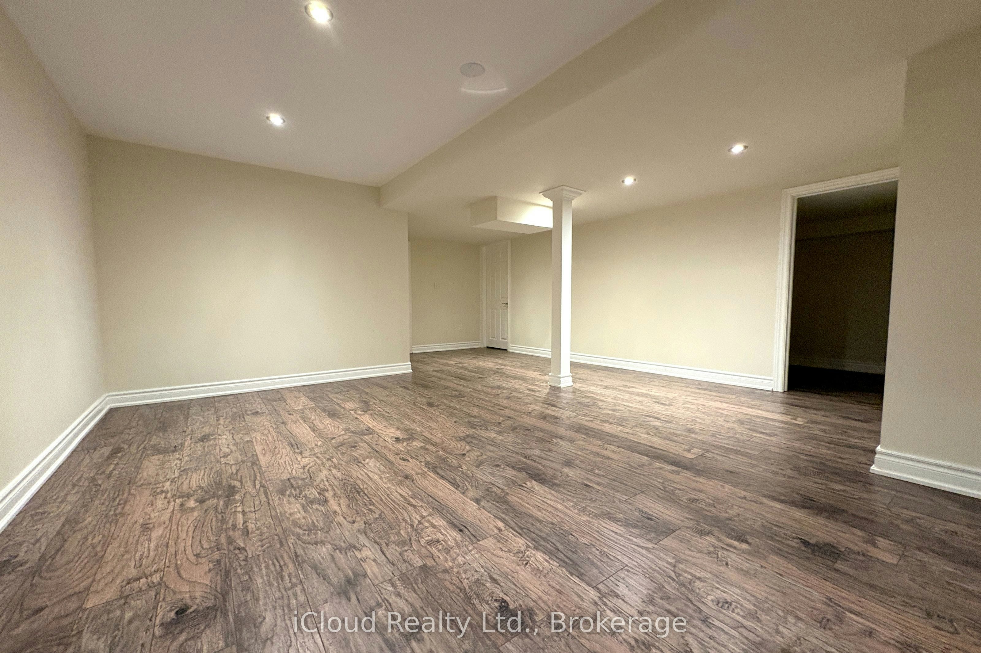 2466 Village Common, Oakville, ON, L6M 0S2 - 49