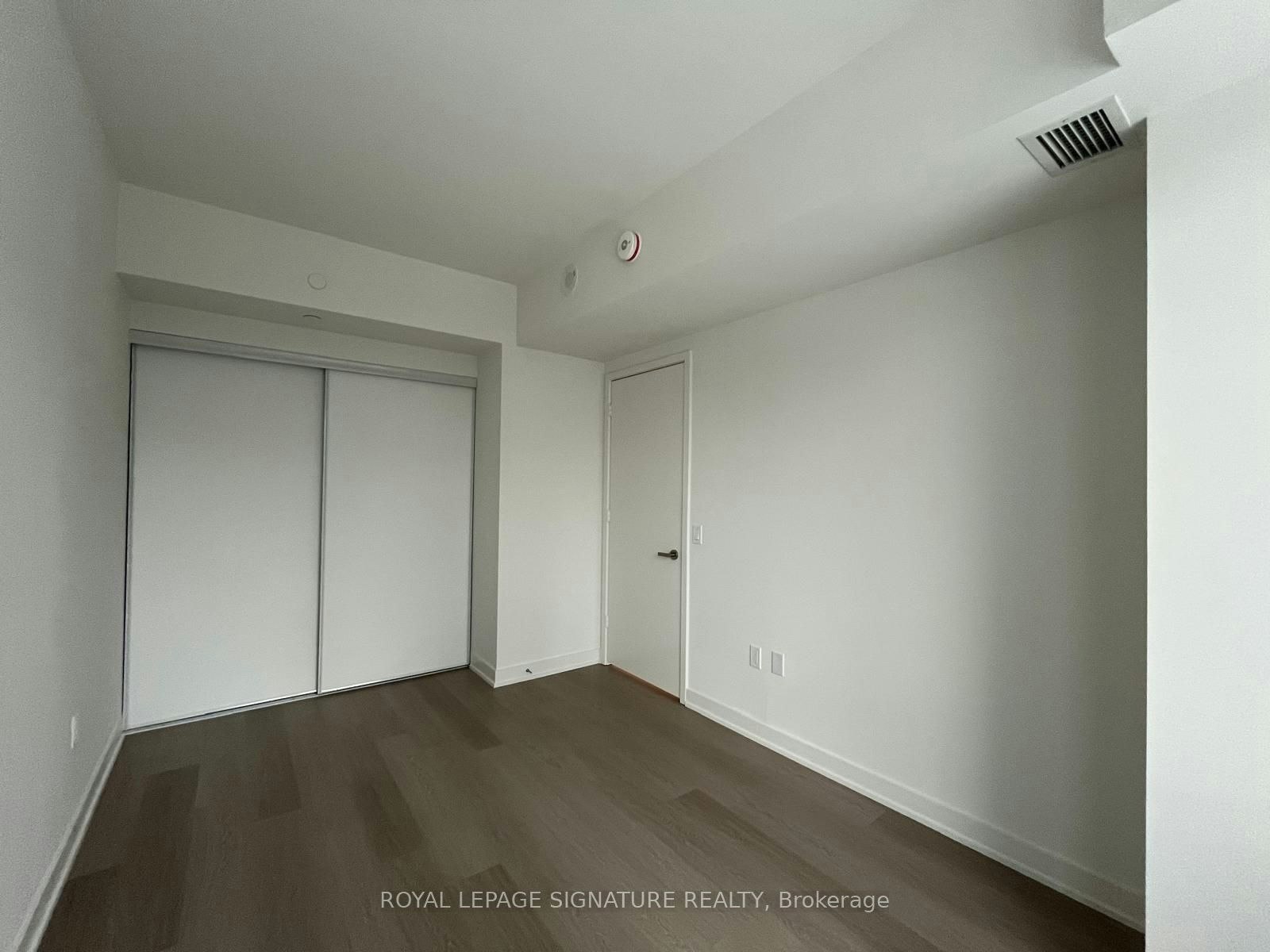 312-448 Burnhamthorpe Road W, Mississauga, ON, L5B 4M6 - 6