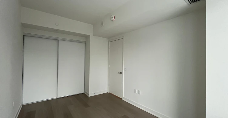 312-448 Burnhamthorpe Road W, Mississauga, ON, L5B 4M6 - 6