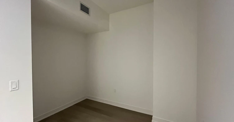 312-448 Burnhamthorpe Road W, Mississauga, ON, L5B 4M6 - 5