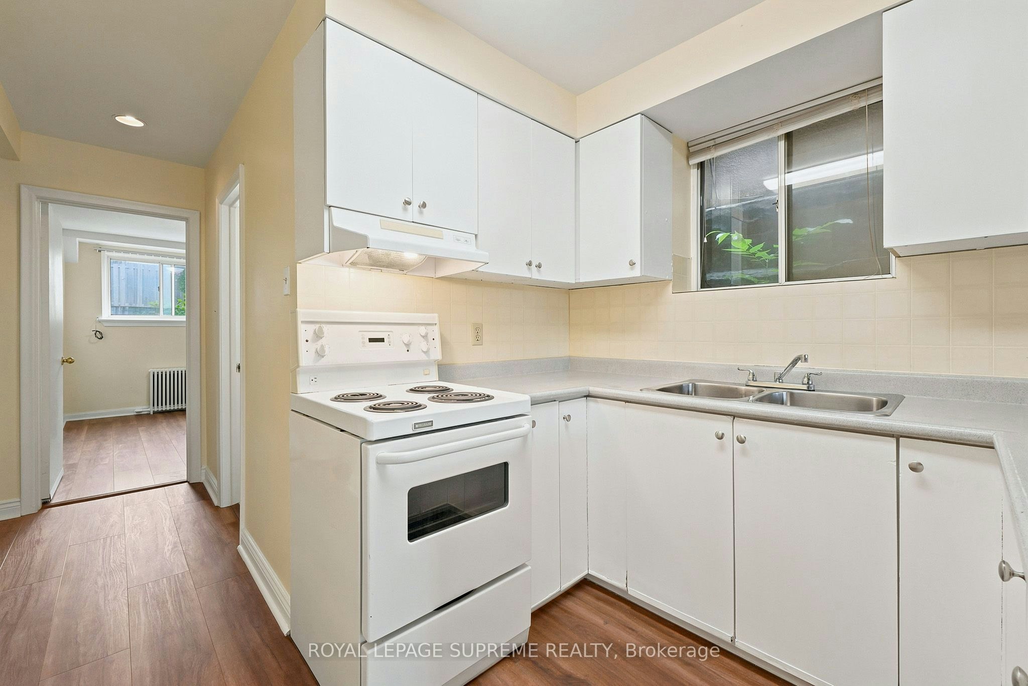 BSMT-56 Dynevor Road, Toronto, ON, M6E 3X1 - 9