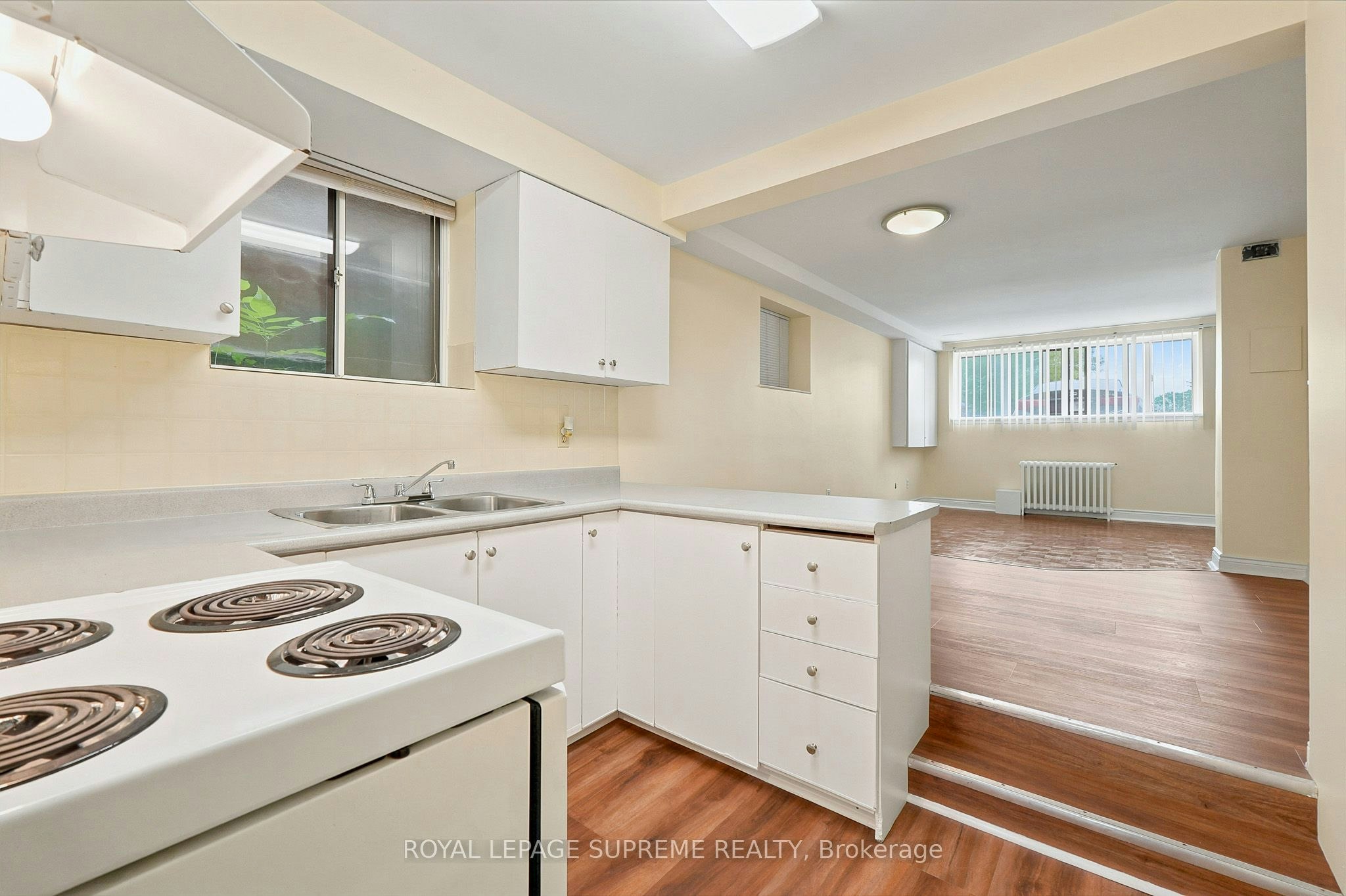 BSMT-56 Dynevor Road, Toronto, ON, M6E 3X1 - 7