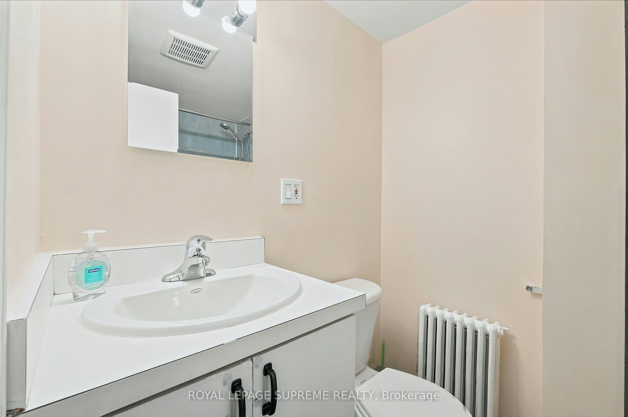 BSMT-56 Dynevor Road, Toronto, ON, M6E 3X1 - 11