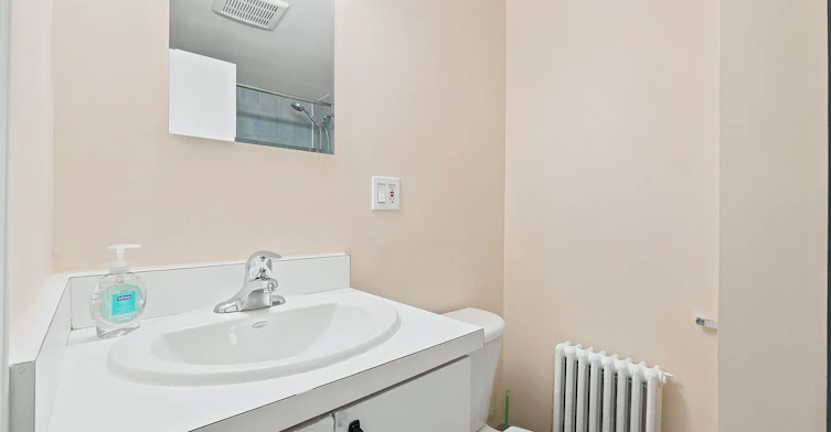 BSMT-56 Dynevor Road, Toronto, ON, M6E 3X1 - 11