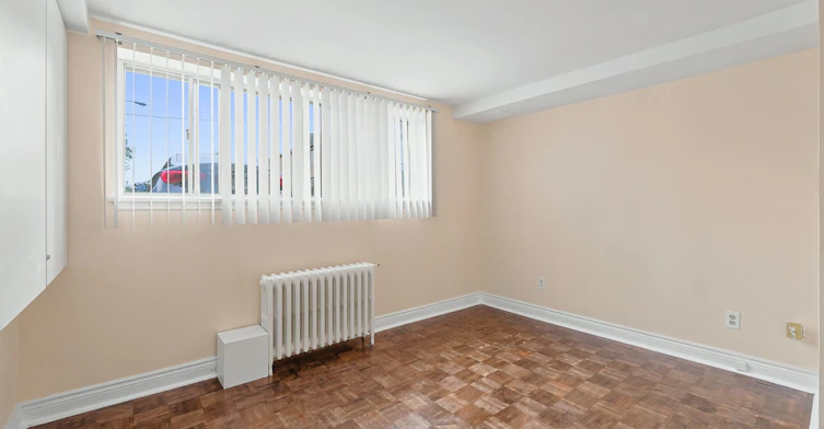 BSMT-56 Dynevor Road, Toronto, ON, M6E 3X1 - 5