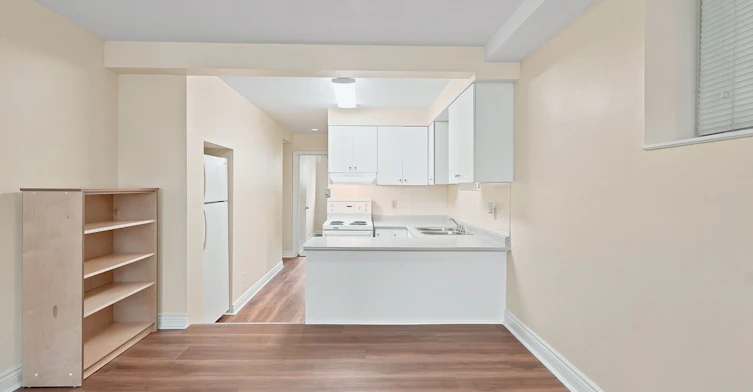 BSMT-56 Dynevor Road, Toronto, ON, M6E 3X1 - 4