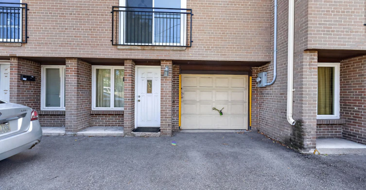 5-6 Sentinel Road, Toronto, ON, M3J 3T7 - 2