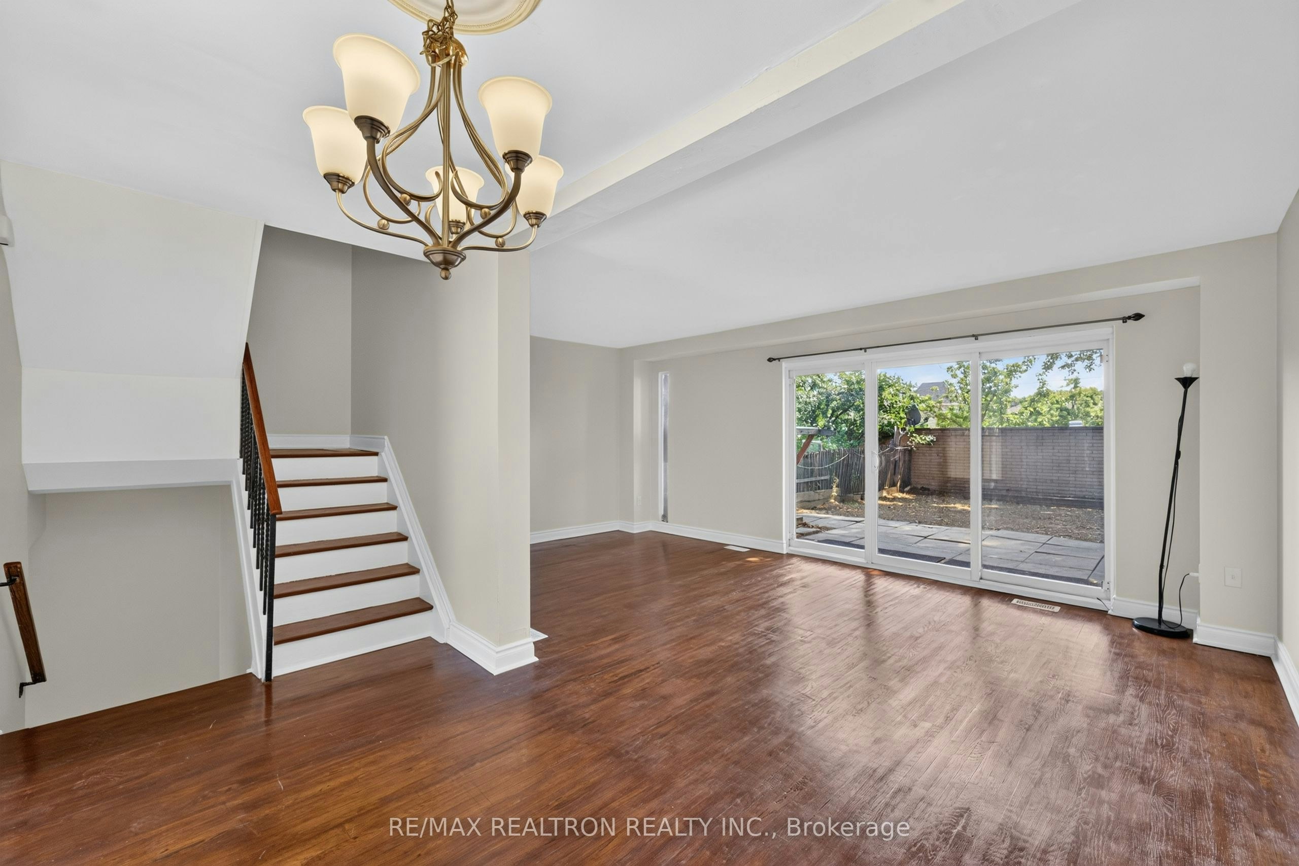 5-6 Sentinel Road, Toronto, ON, M3J 3T7 - 3
