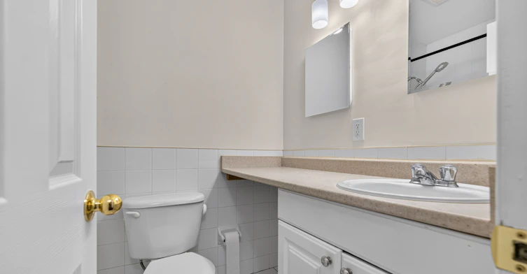 5-6 Sentinel Road, Toronto, ON, M3J 3T7 - 16