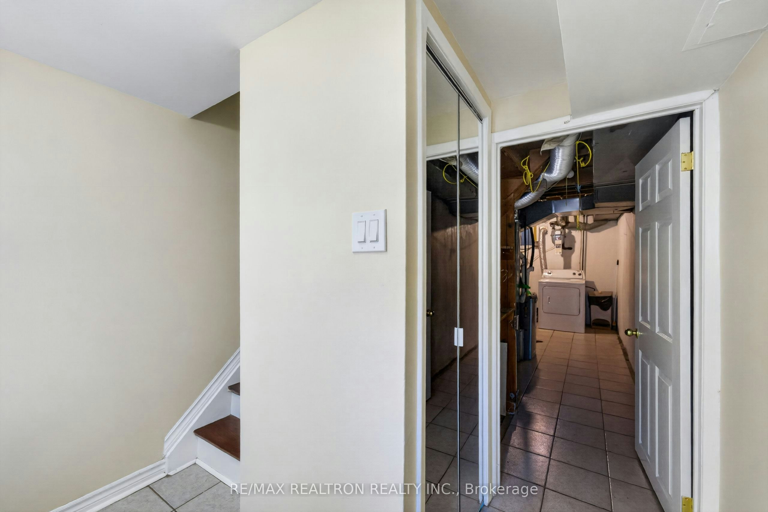 5-6 Sentinel Road, Toronto, ON, M3J 3T7 - 20
