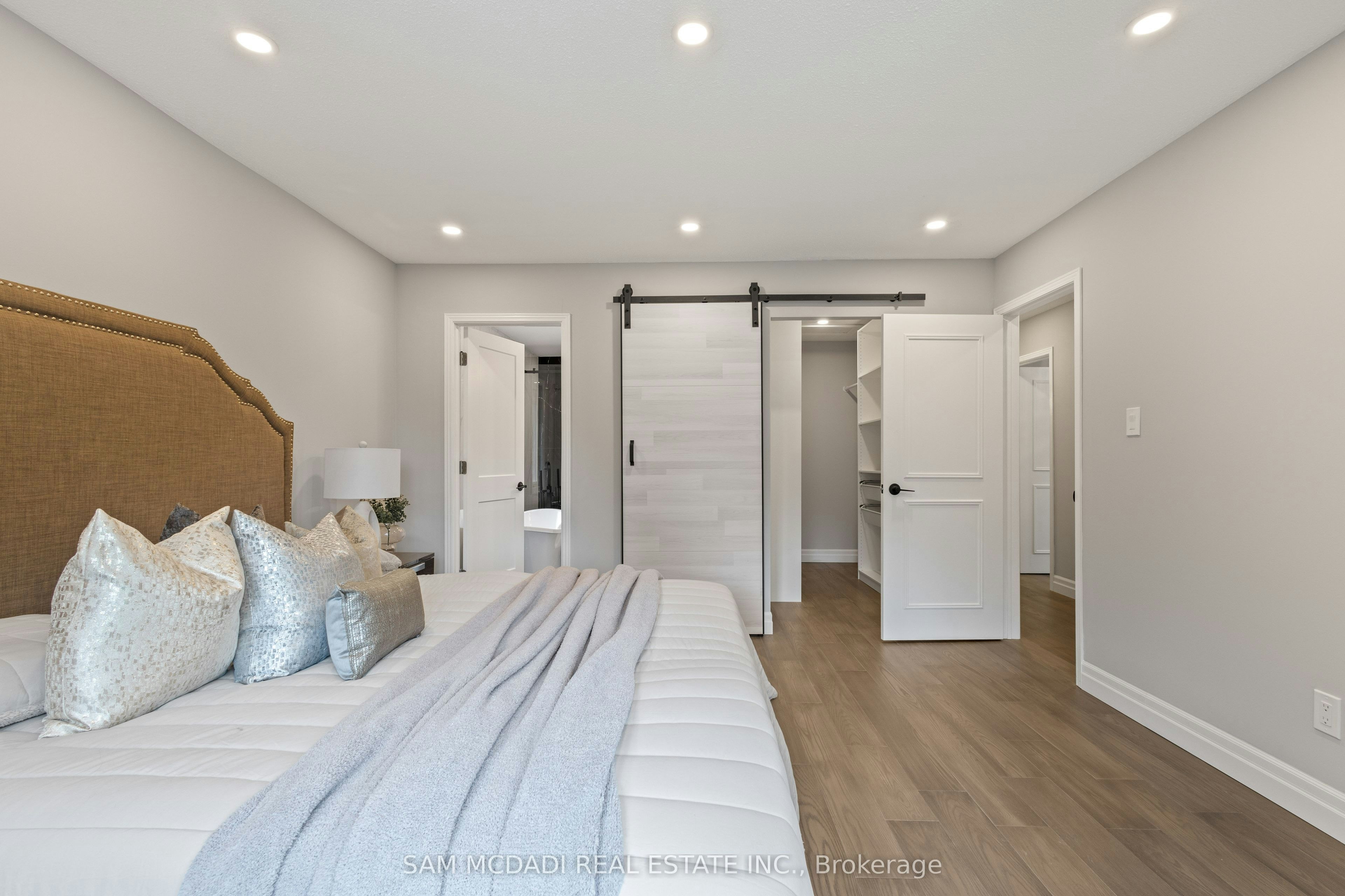 2535 Robin Drive, Mississauga, ON, L5K 2G2 - 29