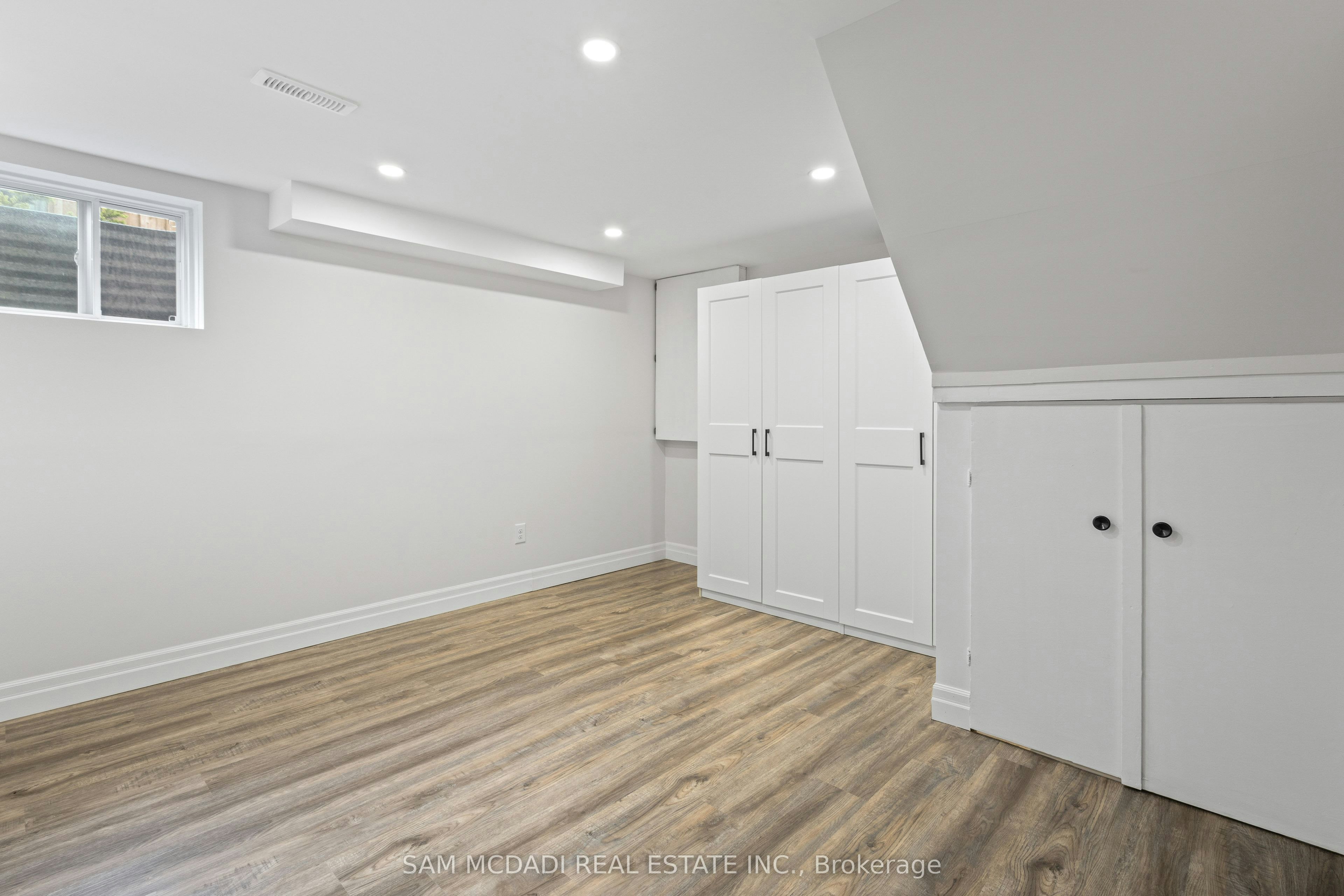 2535 Robin Drive, Mississauga, ON, L5K 2G2 - 34
