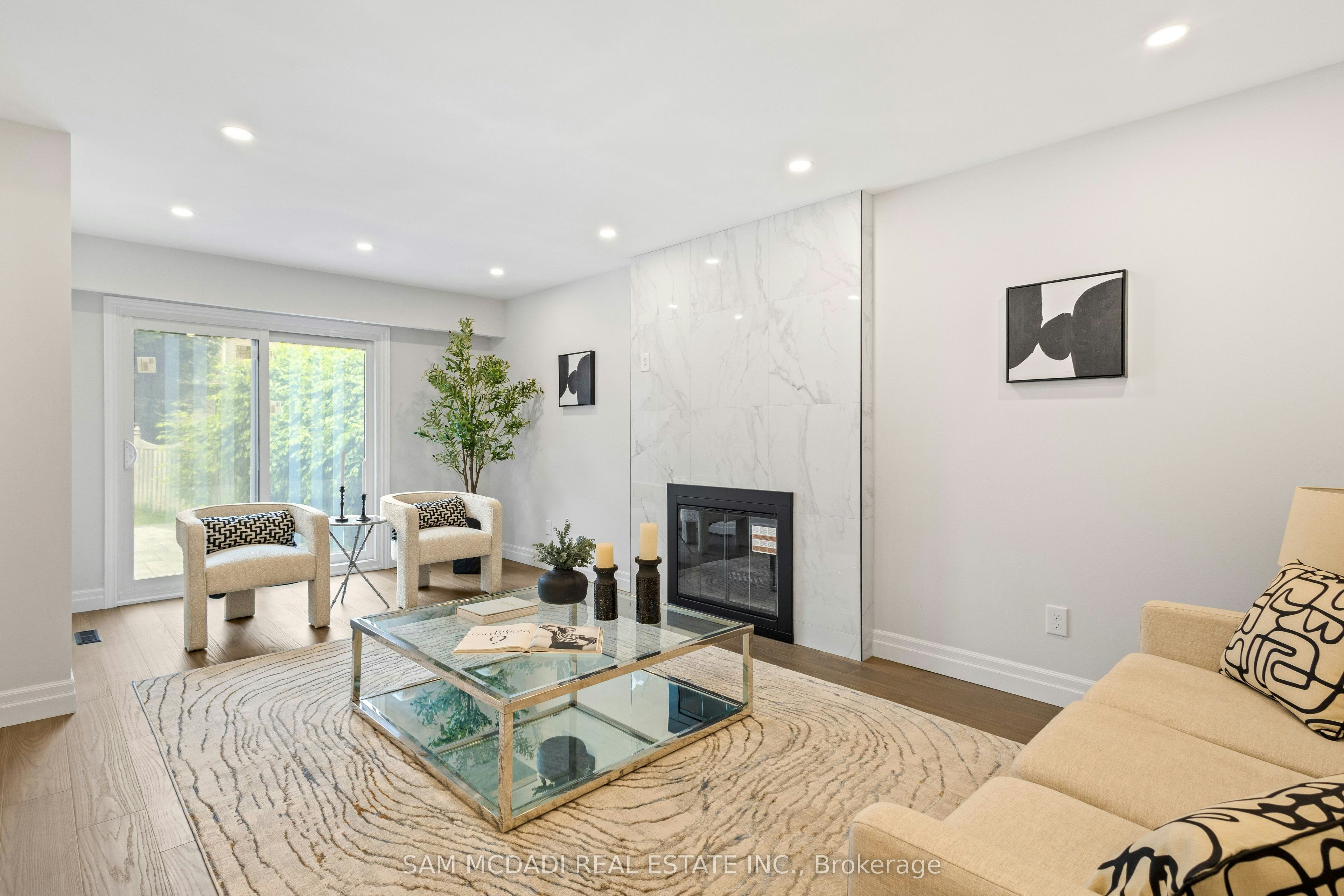 2535 Robin Drive, Mississauga, ON, L5K 2G2 - 6