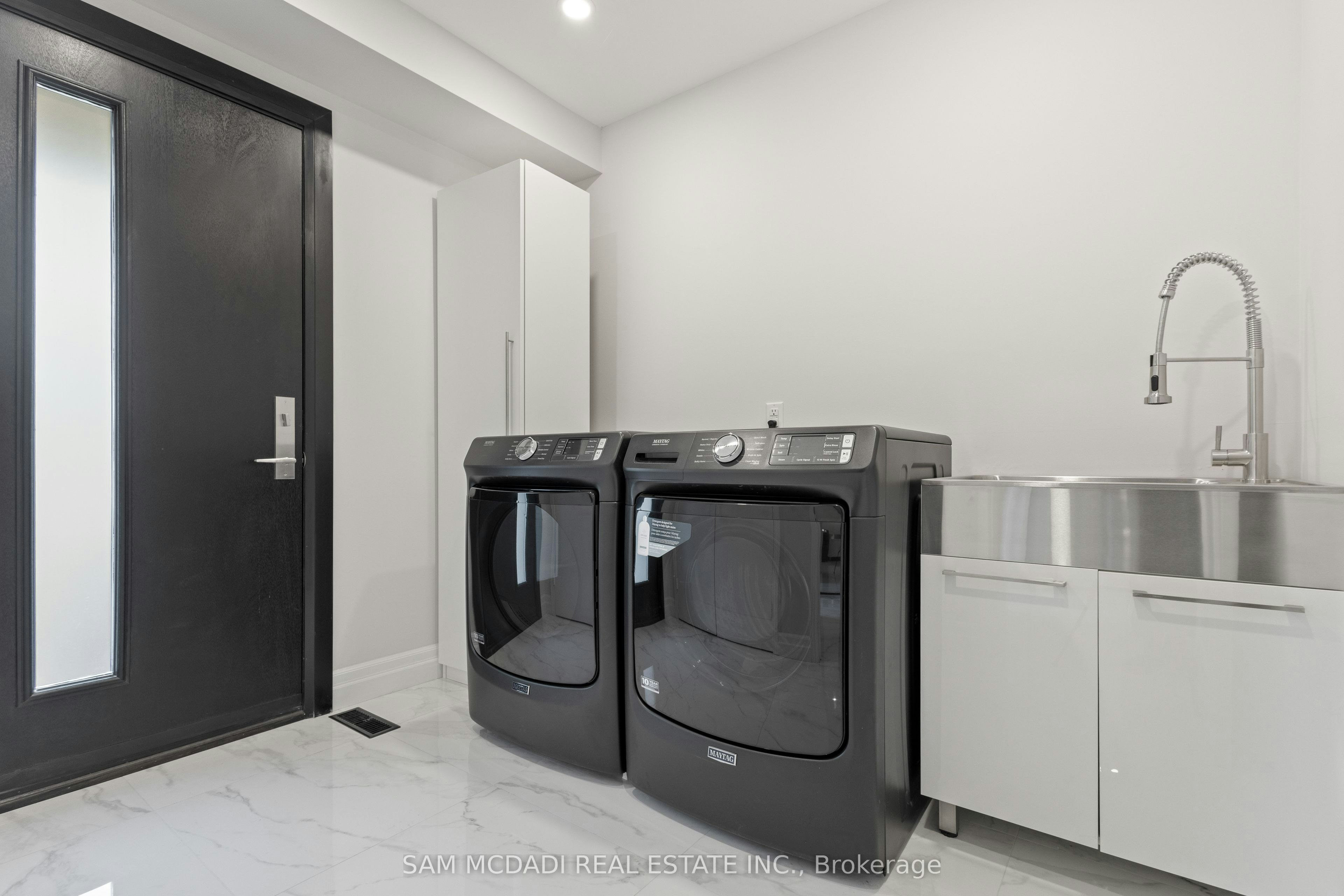 2535 Robin Drive, Mississauga, ON, L5K 2G2 - 17