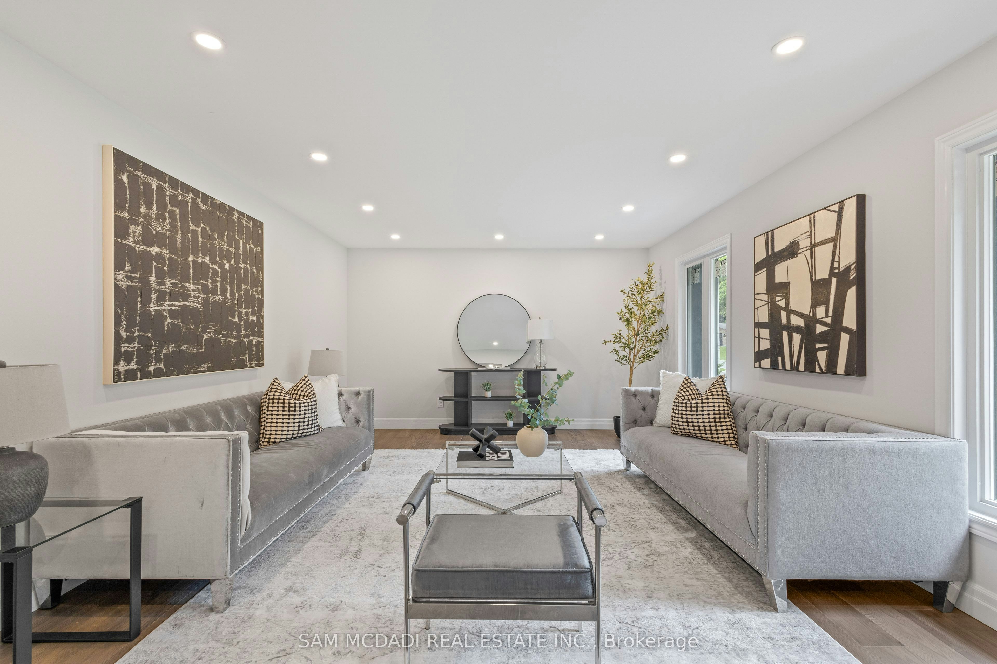 2535 Robin Drive, Mississauga, ON, L5K 2G2 - 9