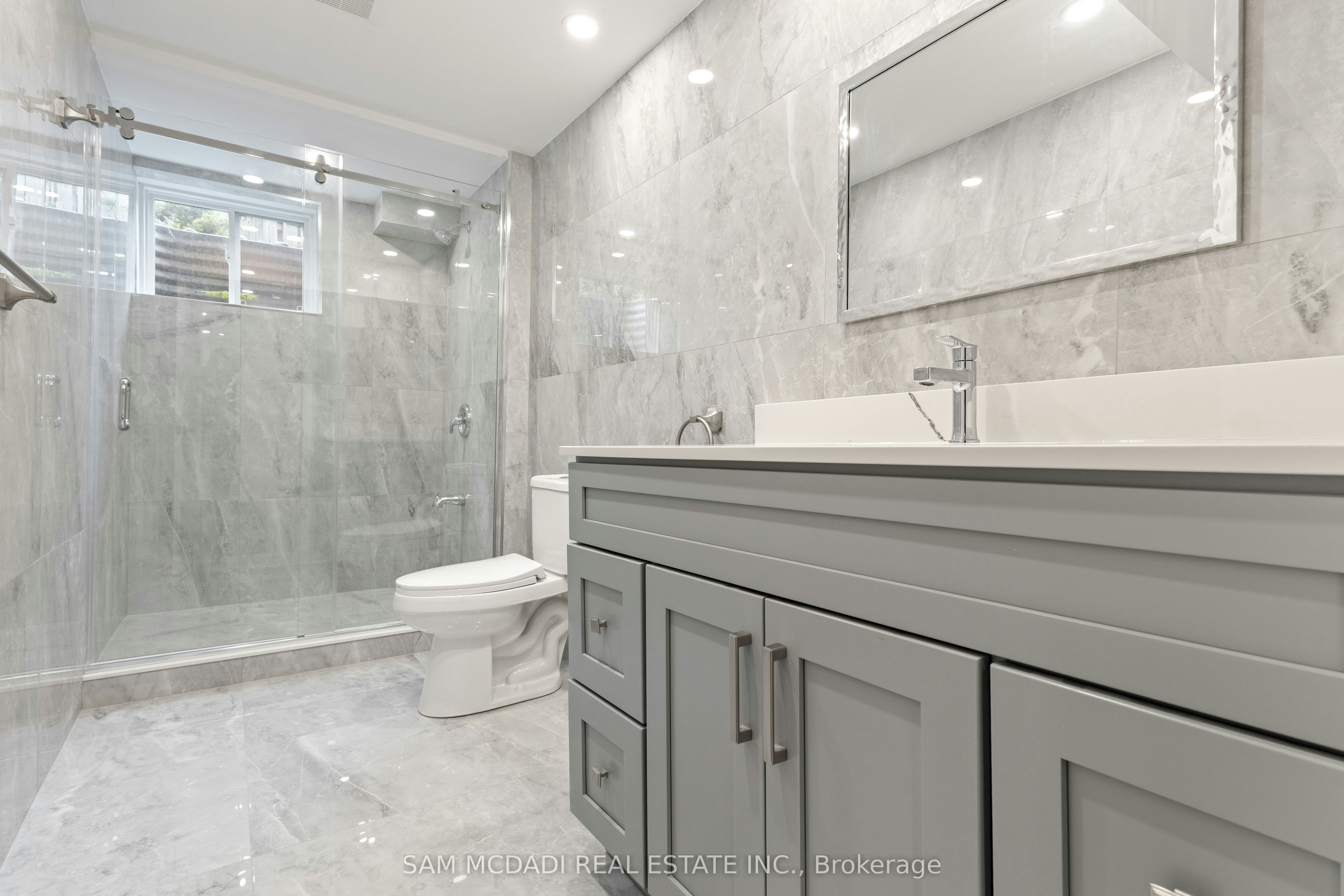 2535 Robin Drive, Mississauga, ON, L5K 2G2 - 35