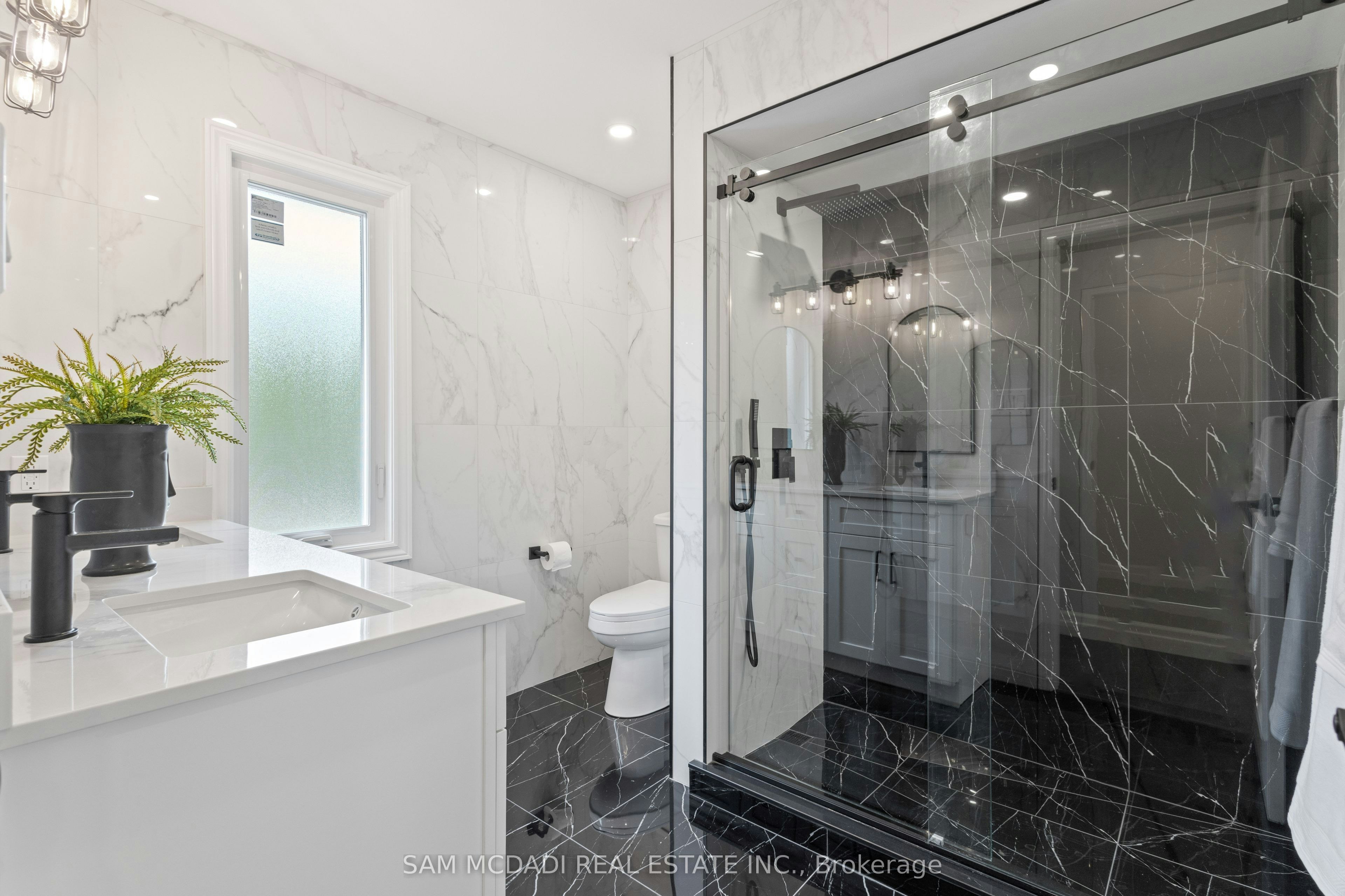2535 Robin Drive, Mississauga, ON, L5K 2G2 - 22
