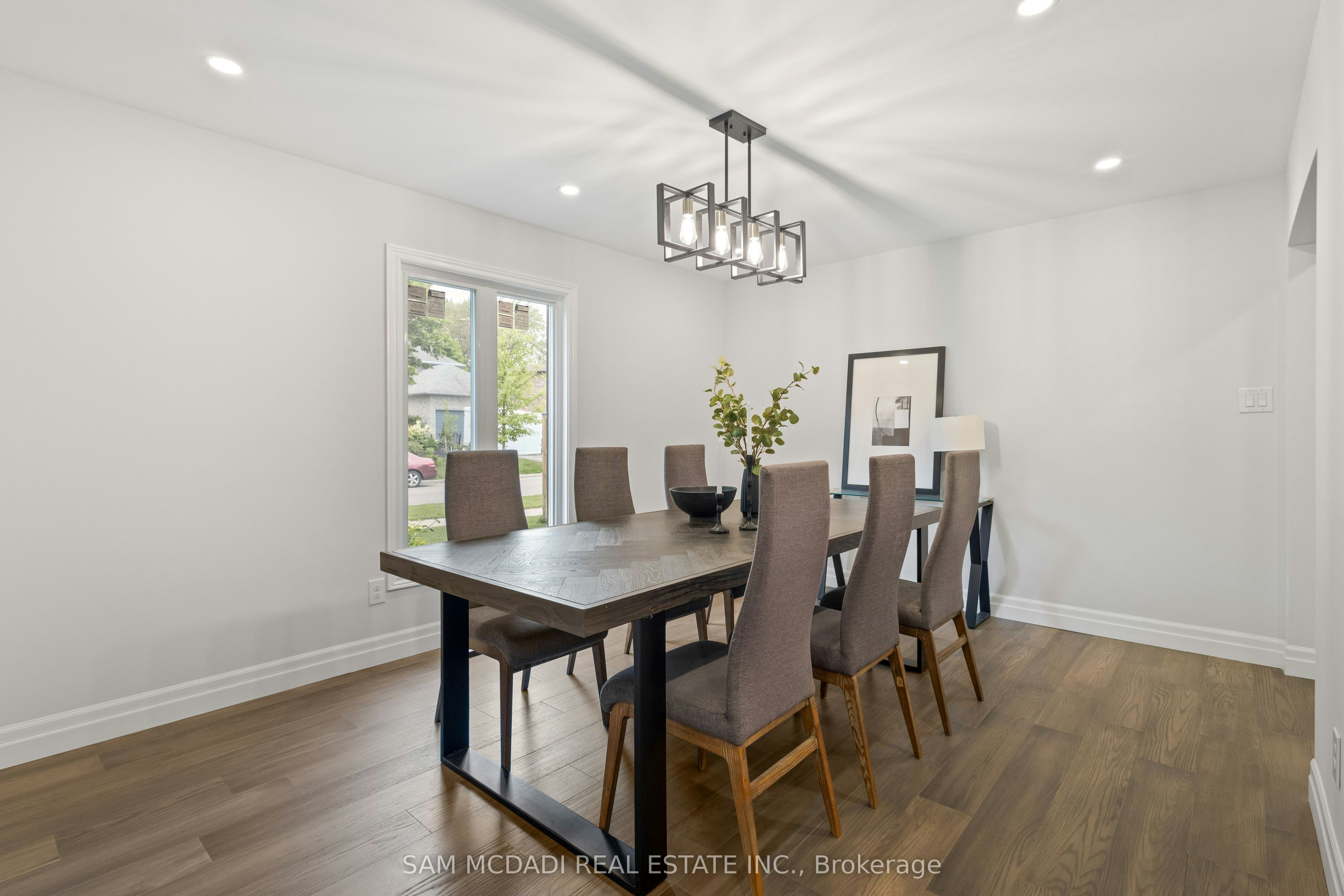 2535 Robin Drive, Mississauga, ON, L5K 2G2 - 10