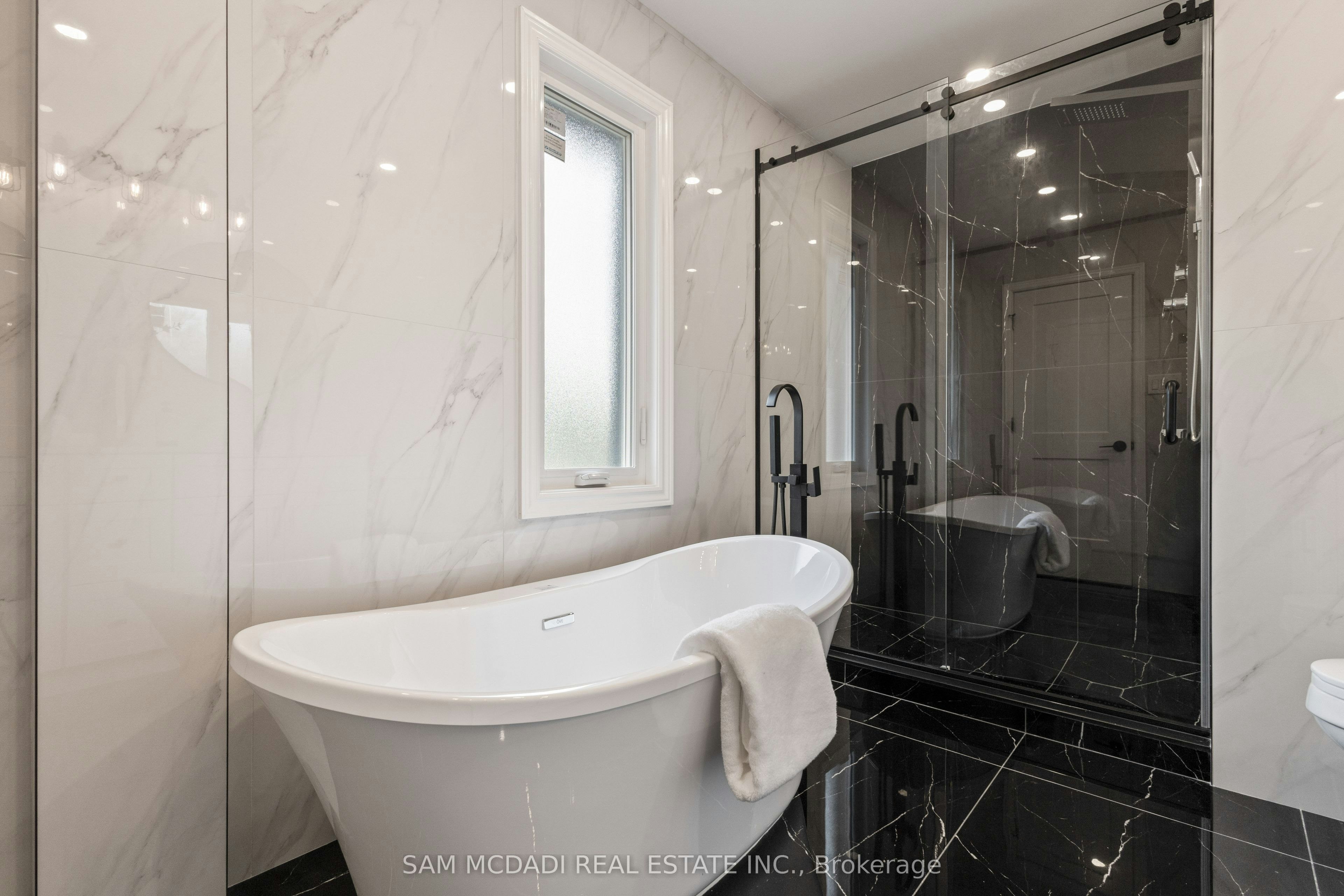2535 Robin Drive, Mississauga, ON, L5K 2G2 - 30