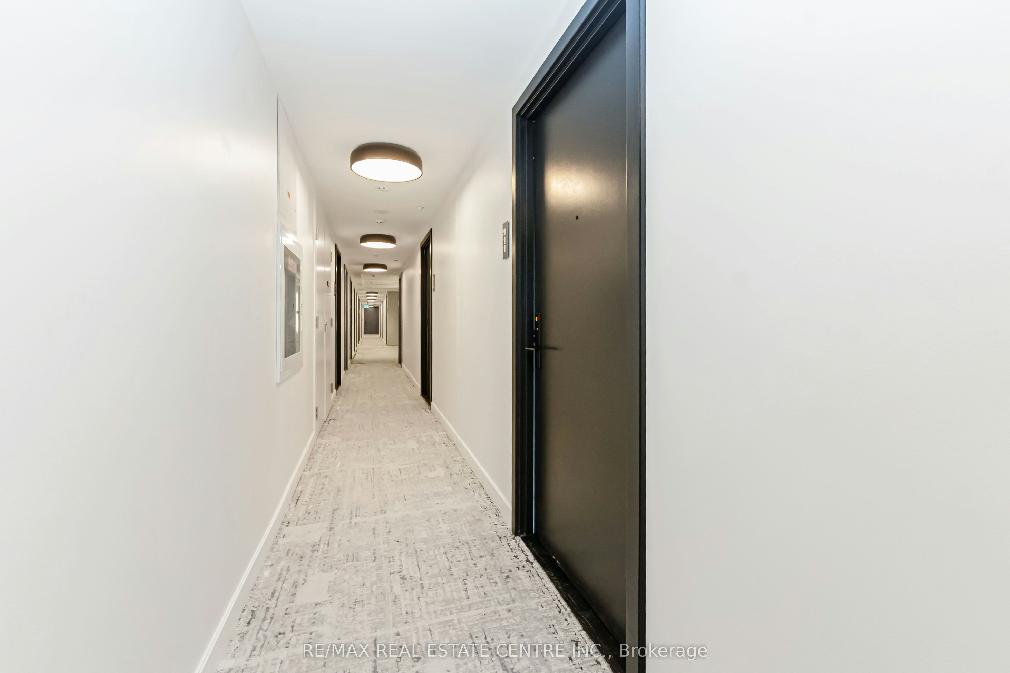 911-3009 Novar Road, Mississauga, ON, L5B 0P9 - 3