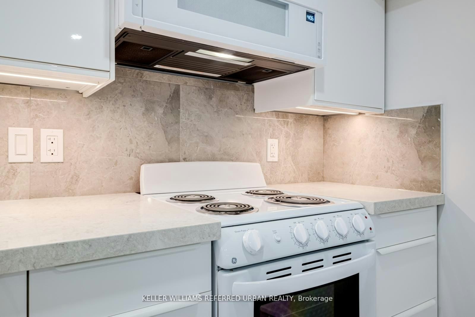 Lower-2556 Lake Shore Boulevard W, Toronto, ON, M8V 1G1 - 12
