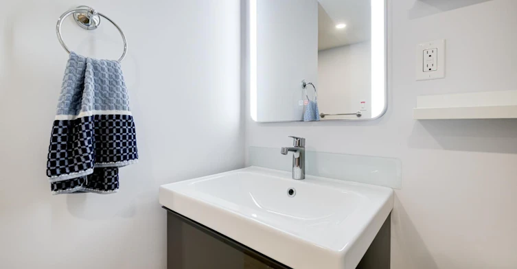 Lower-2556 Lake Shore Boulevard W, Toronto, ON, M8V 1G1 - 24