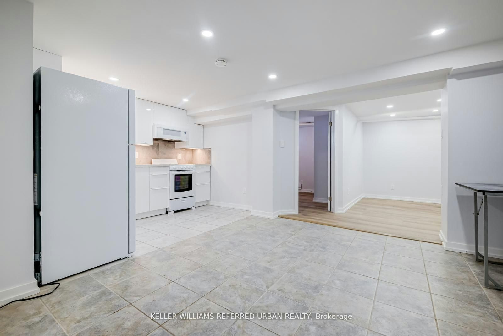 Lower-2556 Lake Shore Boulevard W, Toronto, ON, M8V 1G1 - 8