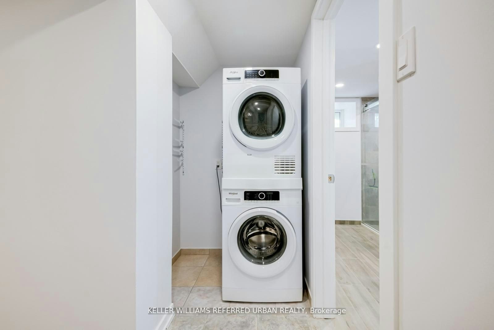 Lower-2556 Lake Shore Boulevard W, Toronto, ON, M8V 1G1 - 25