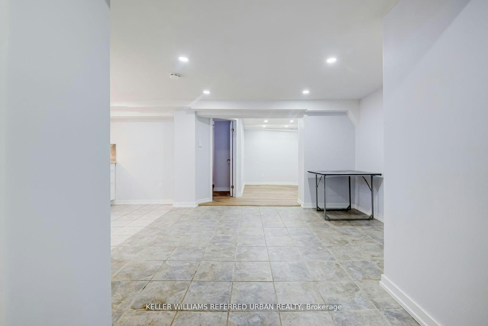 Lower-2556 Lake Shore Boulevard W, Toronto, ON, M8V 1G1 - 5