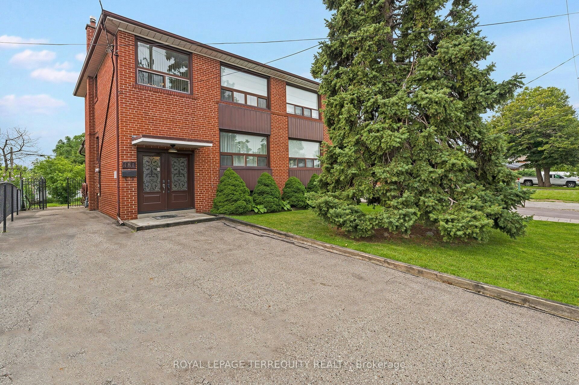 181 Pellatt Avenue, Toronto, ON, M9N 2P5