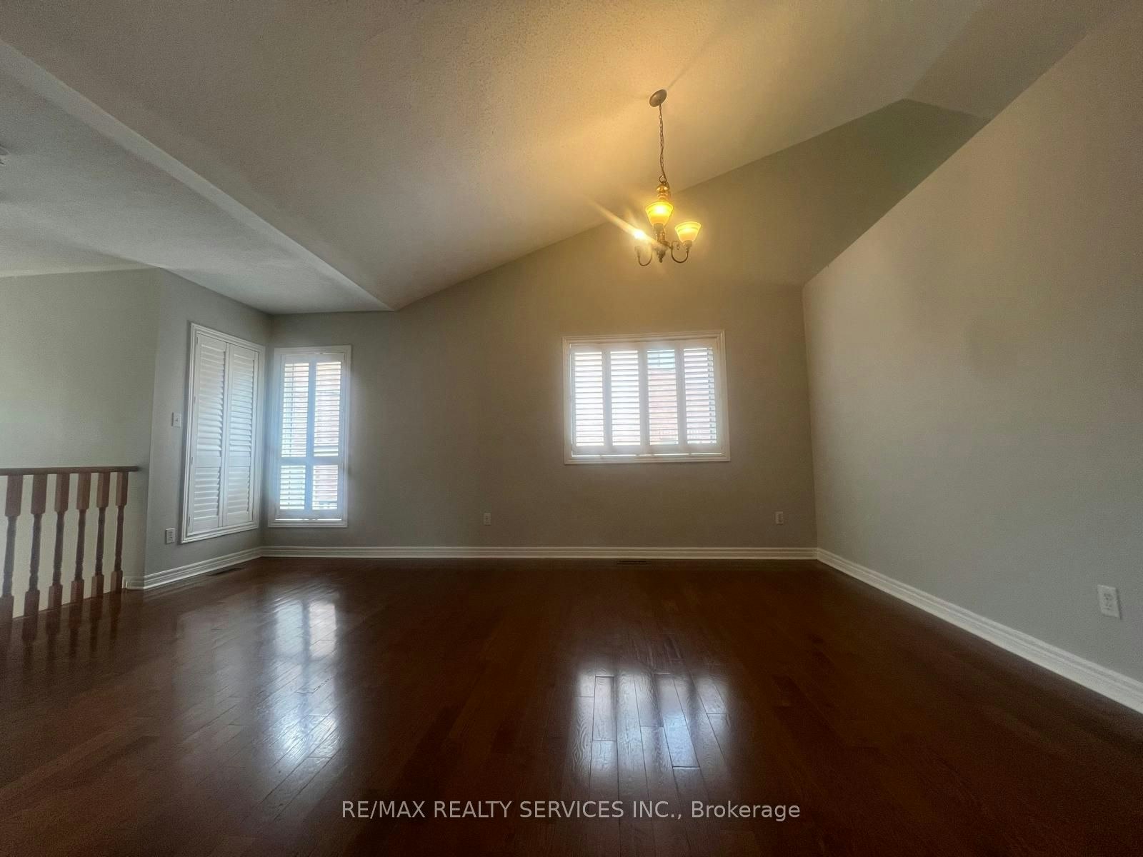 7 Ladywood Court, Brampton, ON, L6Z 4T9 - 3
