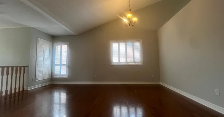 7 Ladywood Court, Brampton, ON, L6Z 4T9 - 3