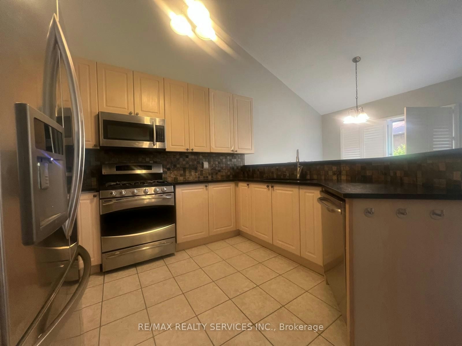 7 Ladywood Court, Brampton, ON, L6Z 4T9 - 5