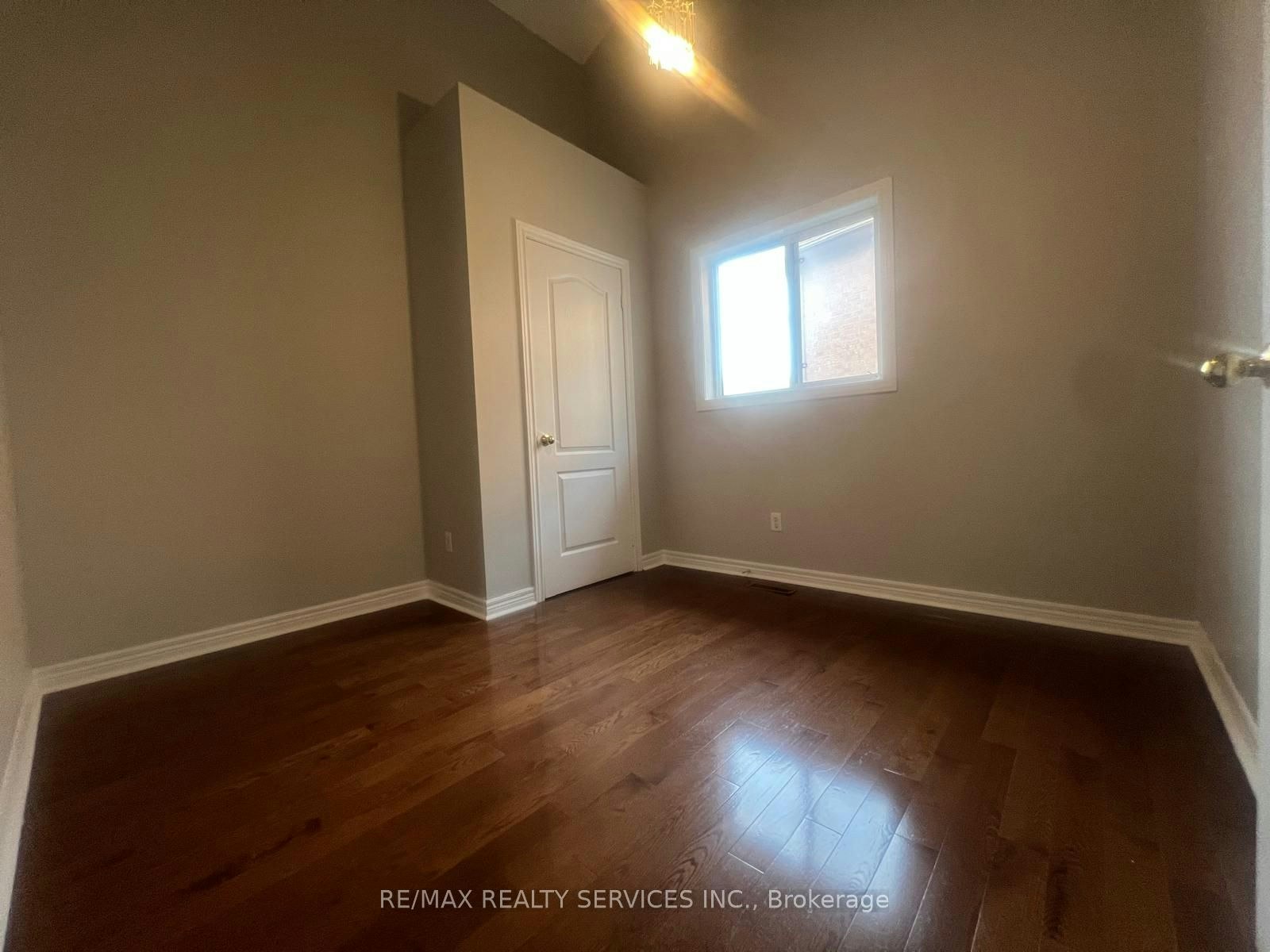 7 Ladywood Court, Brampton, ON, L6Z 4T9 - 9