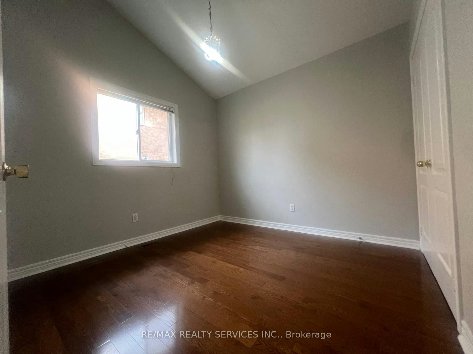 7 Ladywood Court, Brampton, ON, L6Z 4T9 - 10