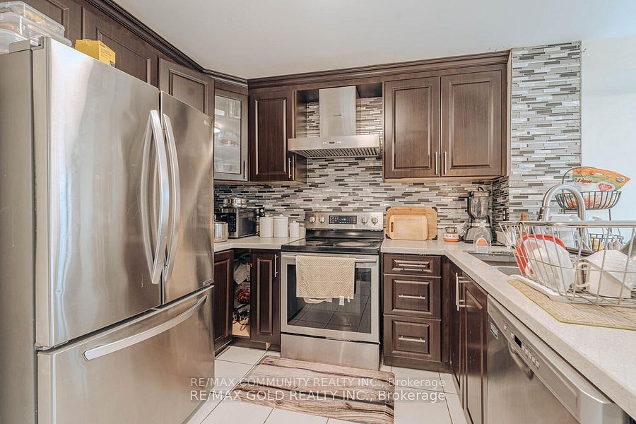 10 Squirreltail Way, Brampton, ON, L6R 1X4 - 9