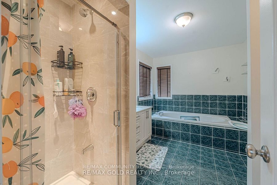 10 Squirreltail Way, Brampton, ON, L6R 1X4 - 14