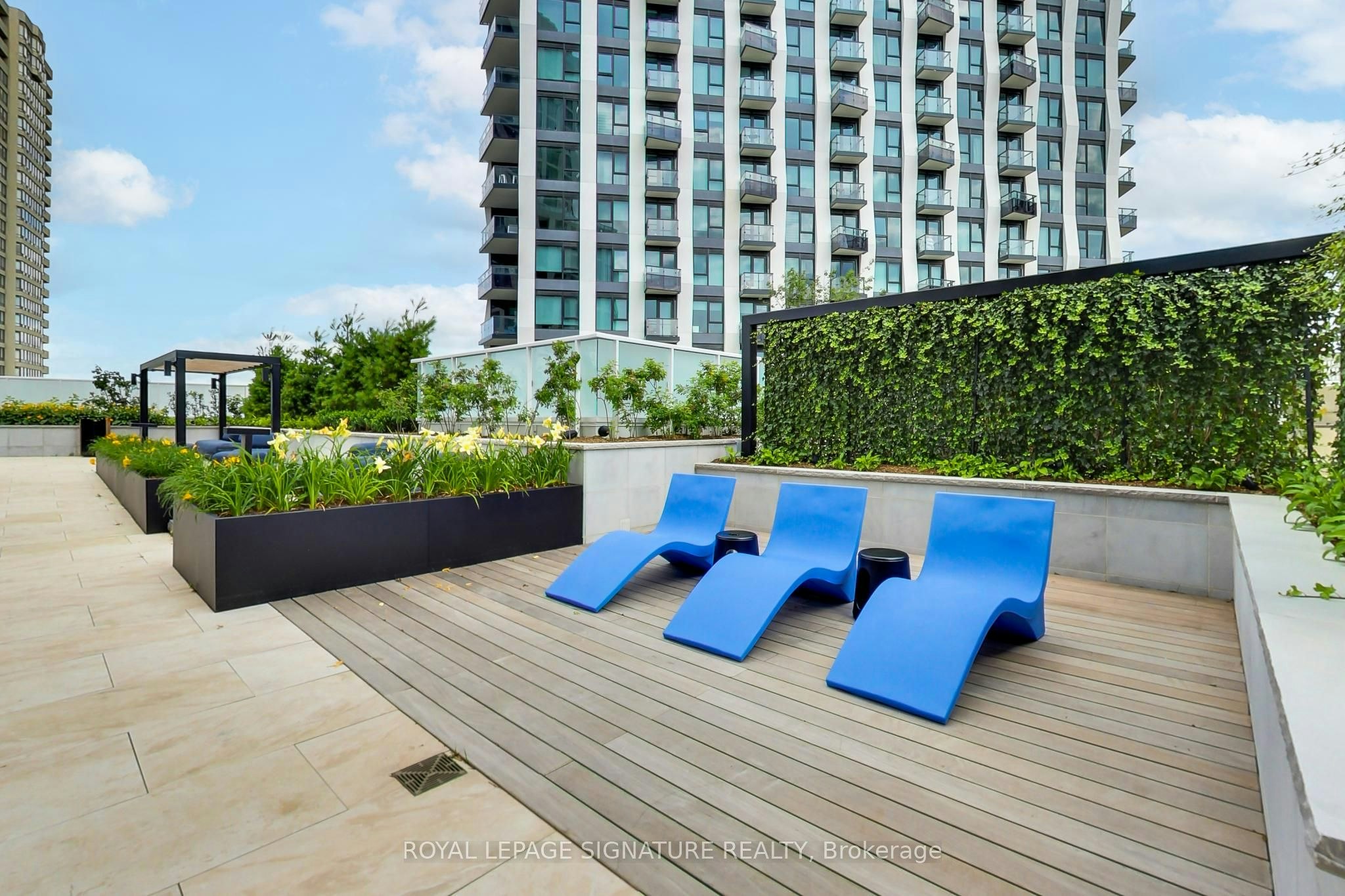 PH04-25 Cordova Avenue, Toronto, ON, M9A 0E5 - 31