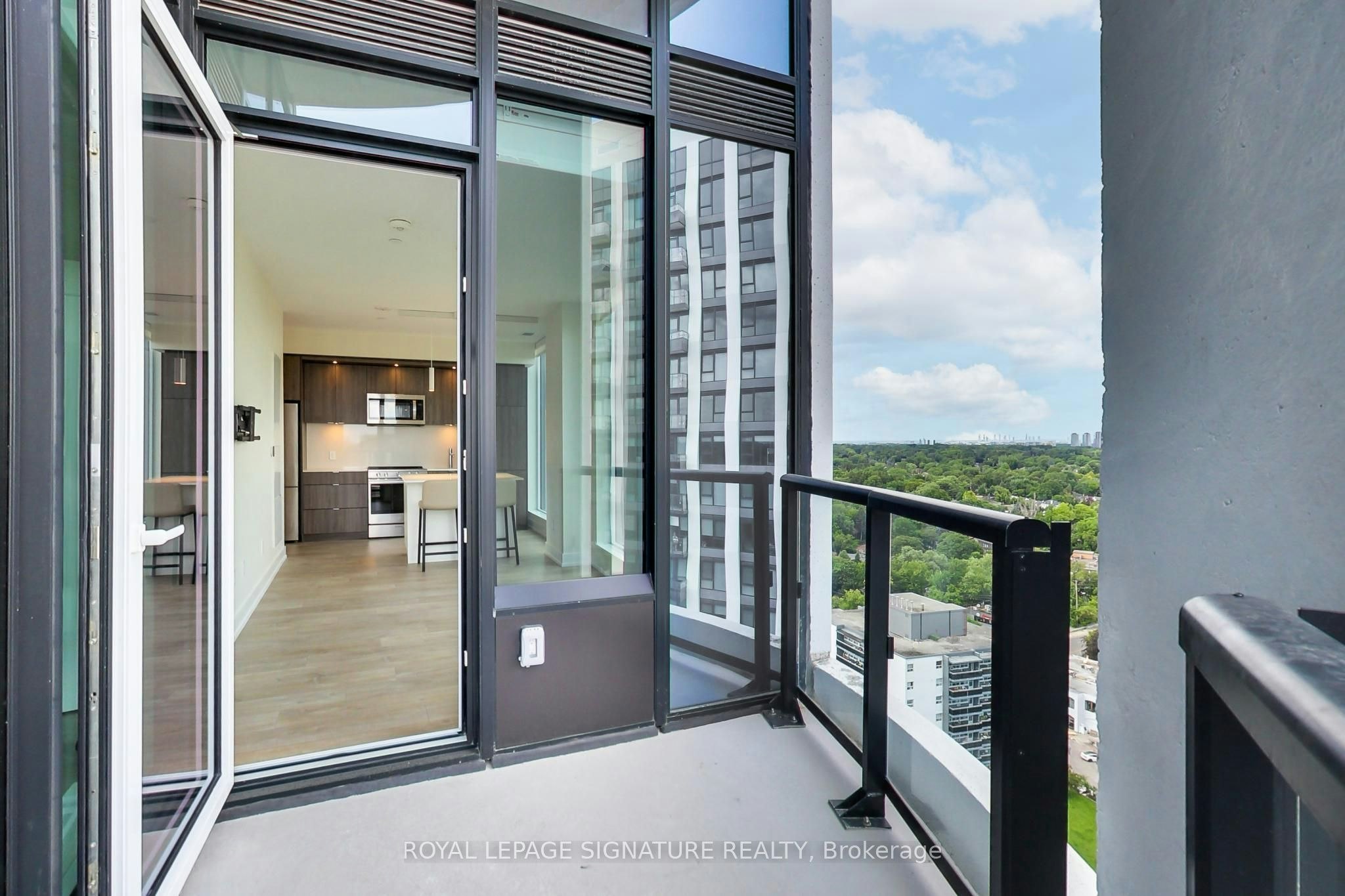 PH04-25 Cordova Avenue, Toronto, ON, M9A 0E5 - 26