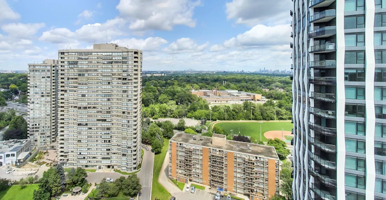 PH04-25 Cordova Avenue, Toronto, ON, M9A 0E5 - 8