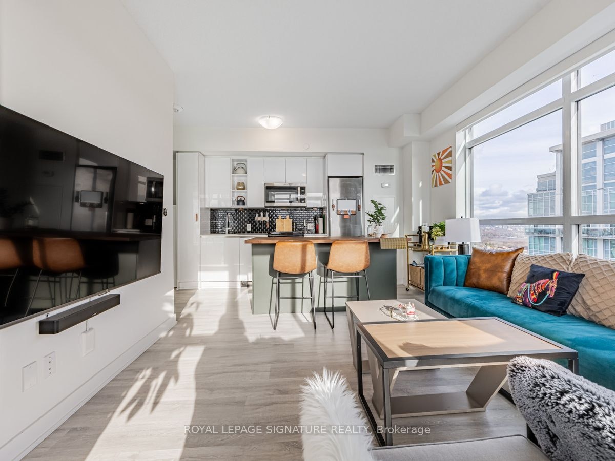 2704-251 Manitoba Street, Toronto, ON, M8Y 0C7 - 2
