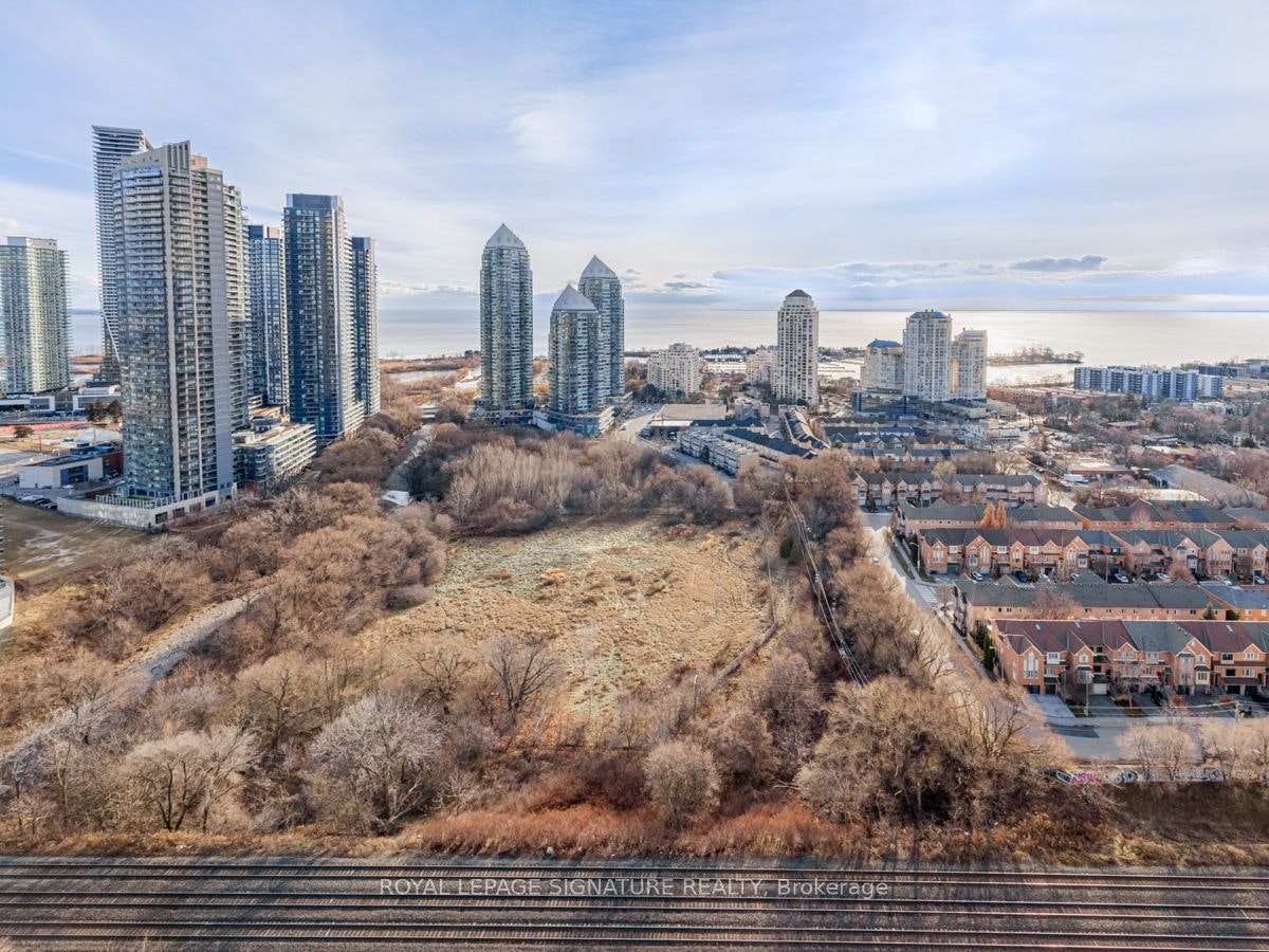 2704-251 Manitoba Street, Toronto, ON, M8Y 0C7 - 22