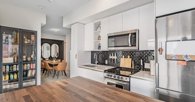 2704-251 Manitoba Street, Toronto, ON, M8Y 0C7 - 11