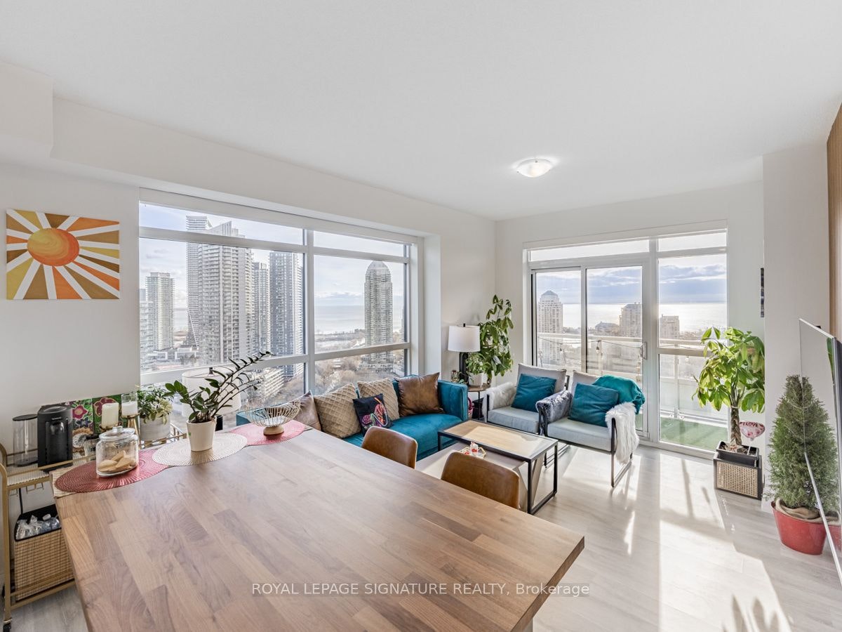 2704-251 Manitoba Street, Toronto, ON, M8Y 0C7 - 14