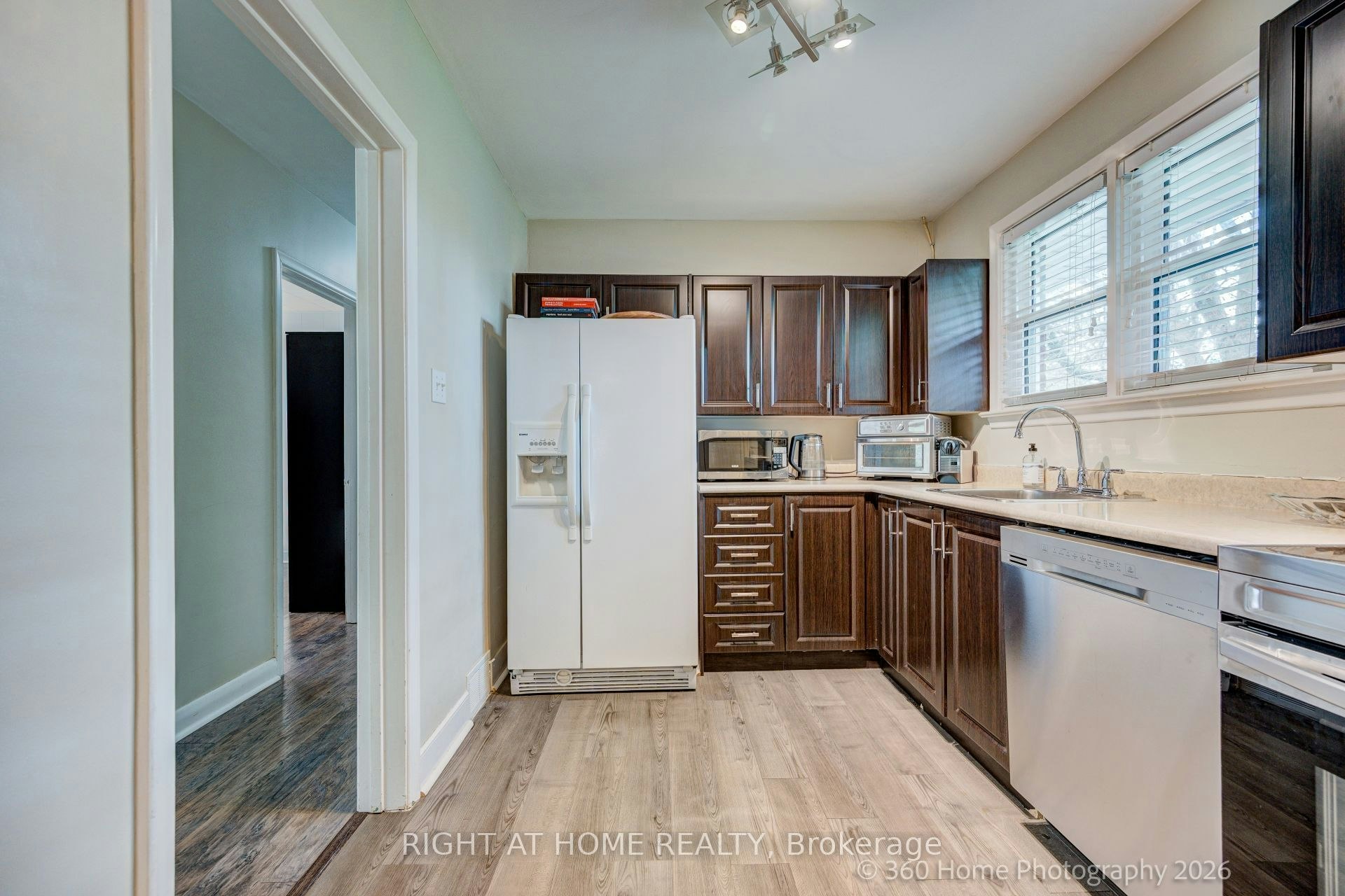 1493 Constance Drive, Oakville, ON, L6J 2T8 - 14