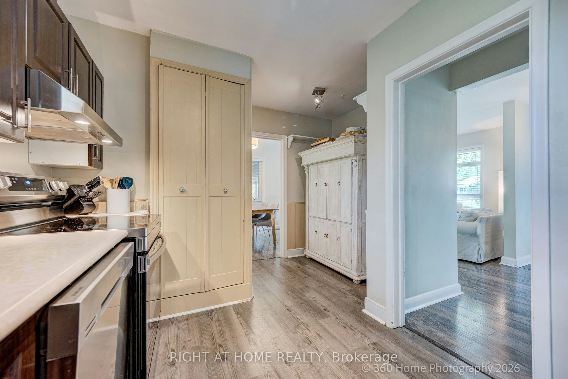 1493 Constance Drive, Oakville, ON, L6J 2T8 - 13