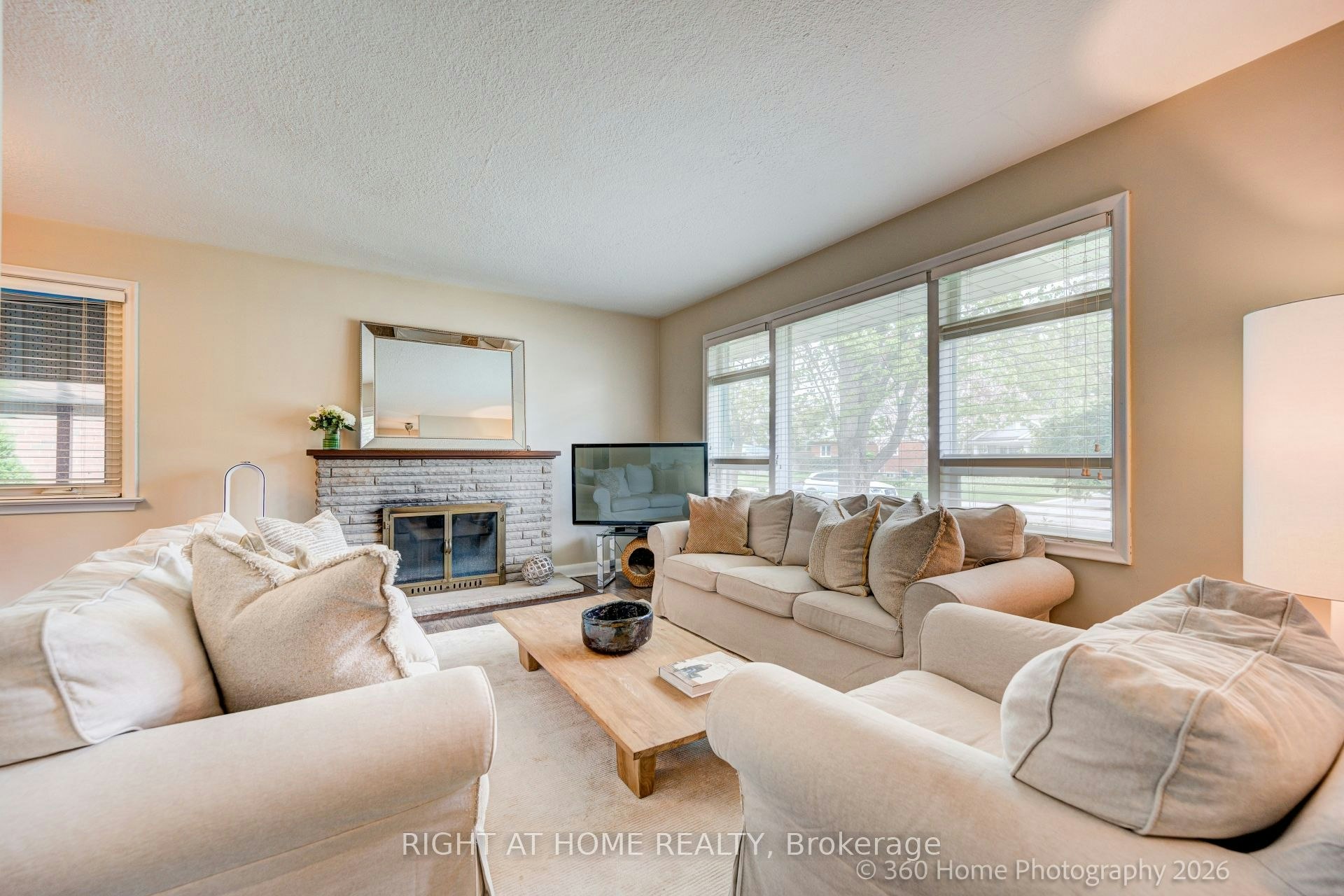 1493 Constance Drive, Oakville, ON, L6J 2T8 - 6
