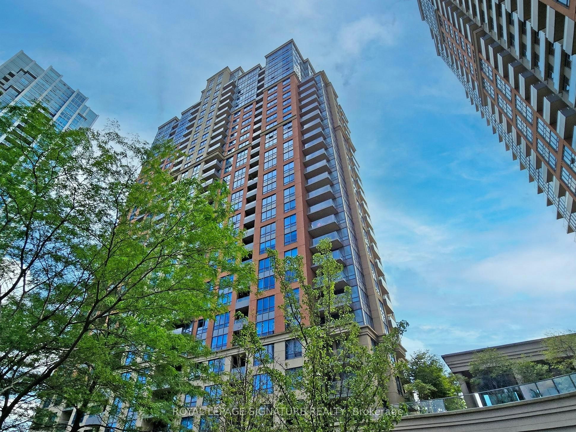 1853-25 Viking Lane, Toronto, ON, M9B 0A1
