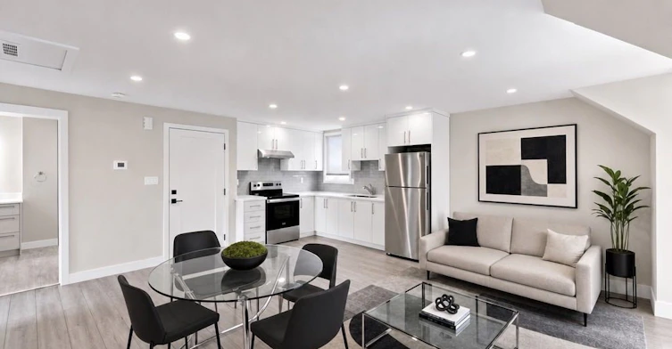Upper-10 Warbeck Place, Toronto, ON, M9R 3C3 - 4
